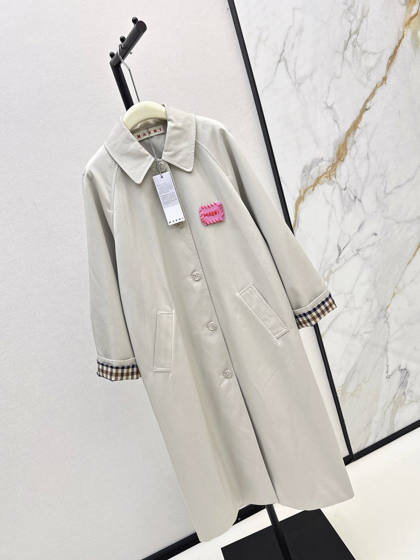 25fw Medium to long windbreaker