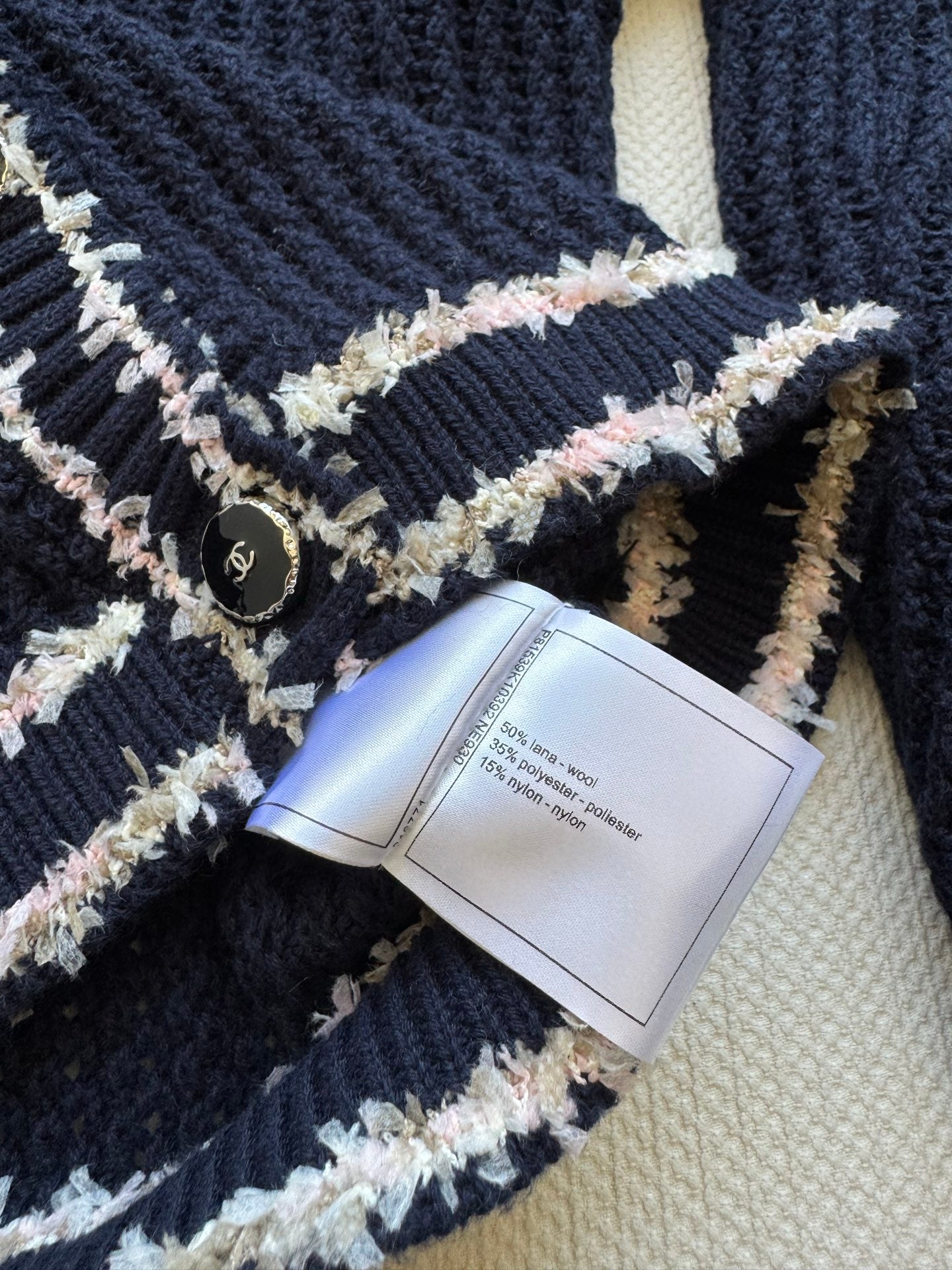 25fw Hollow knit long sleeved cardigan