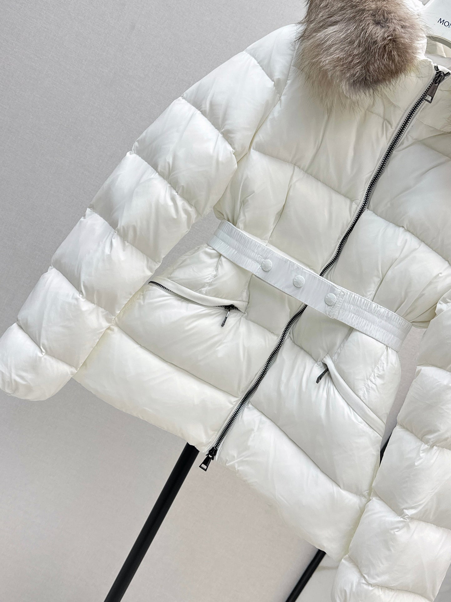 25fw Hooded short down jacket
