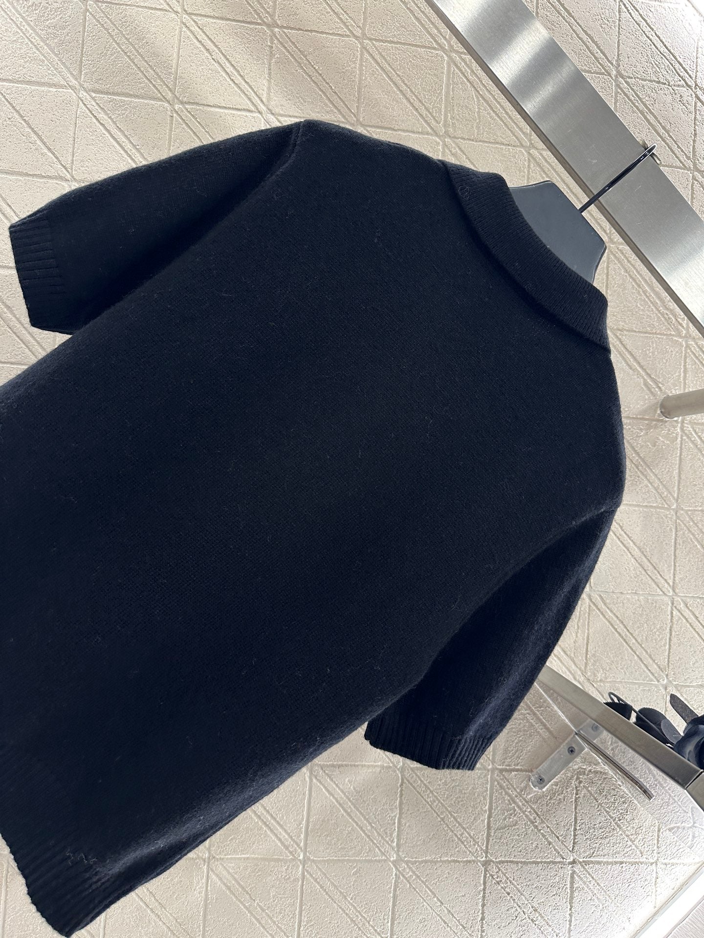 25fw Half open lapel knitted top