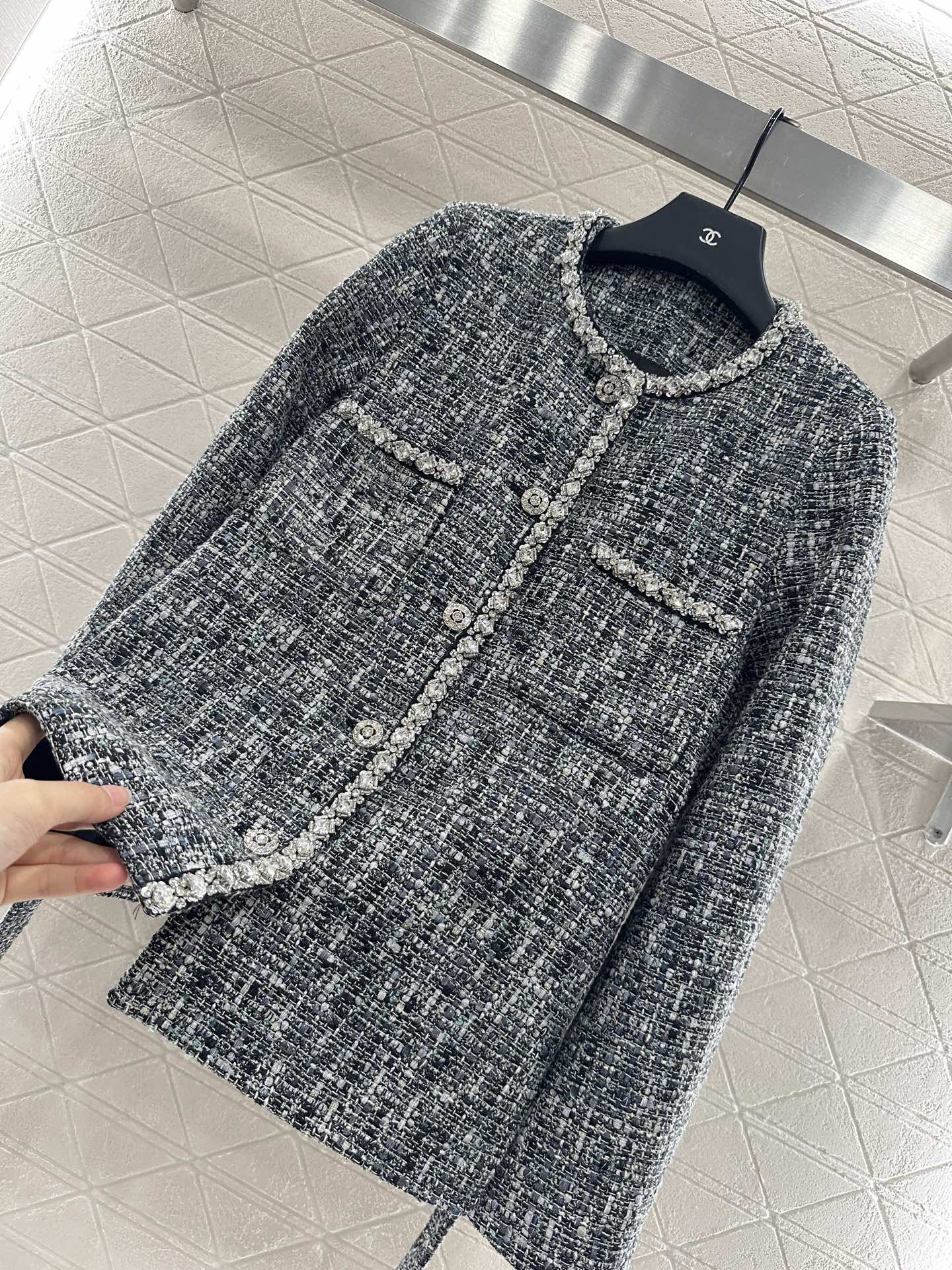 25fw Western style nail bead tied edge jacket