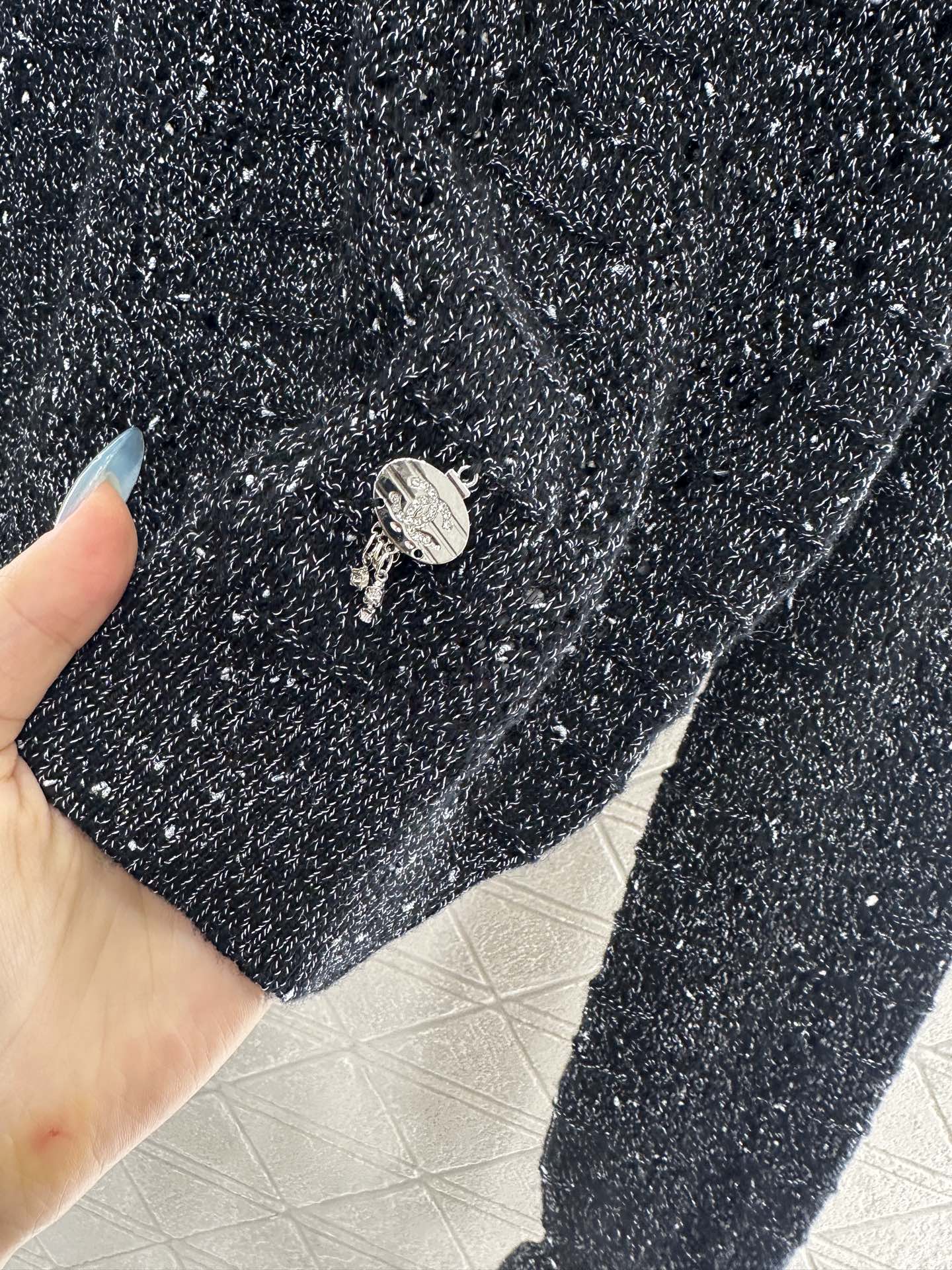 25fw Black fungus lace sweater