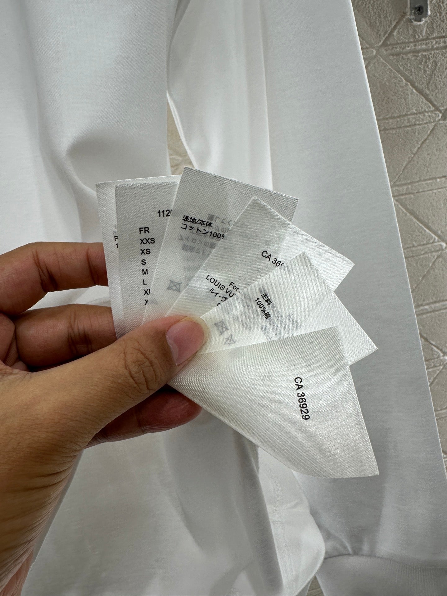 Chain printed long sleeved shirt