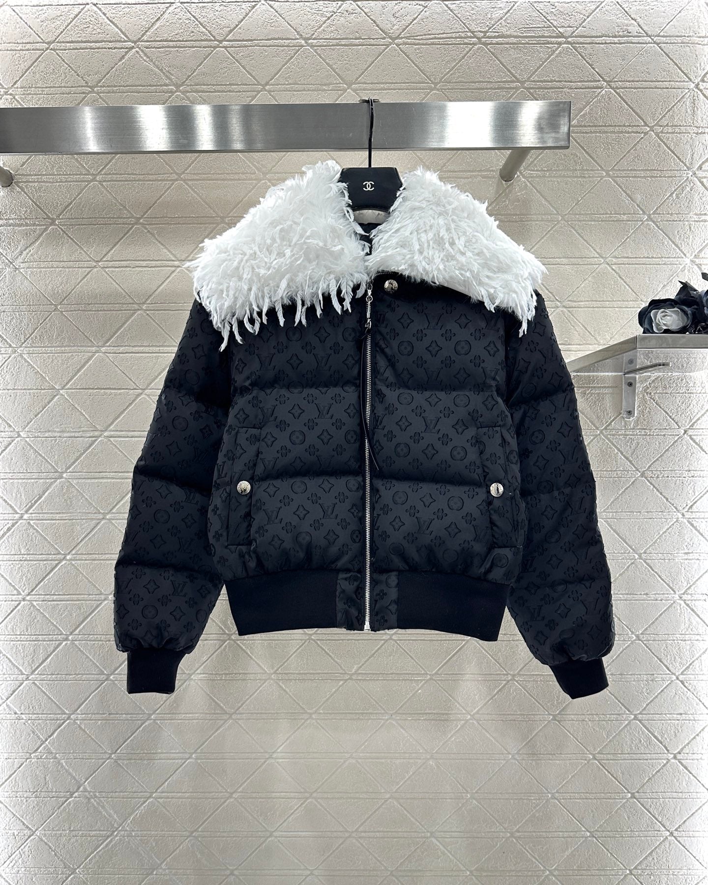 Detachable fur collar jacquard down jacket