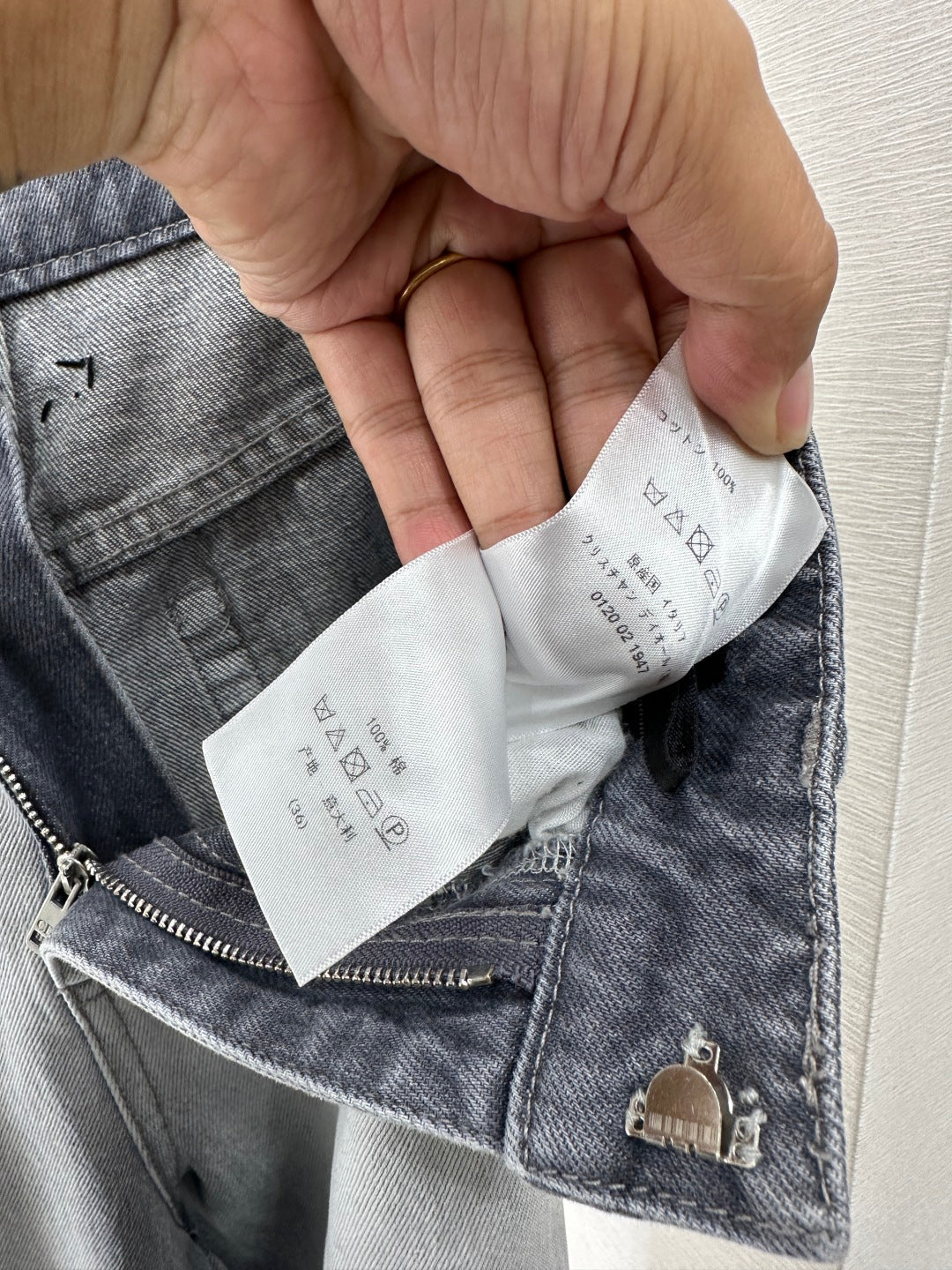 Polish white dyed denim pants