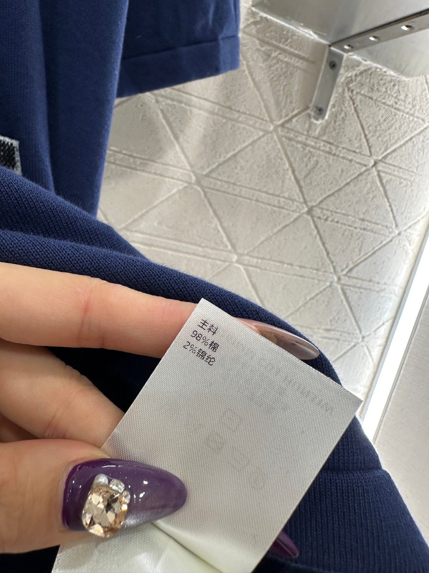 Round neck clover logo short sleeved shirt