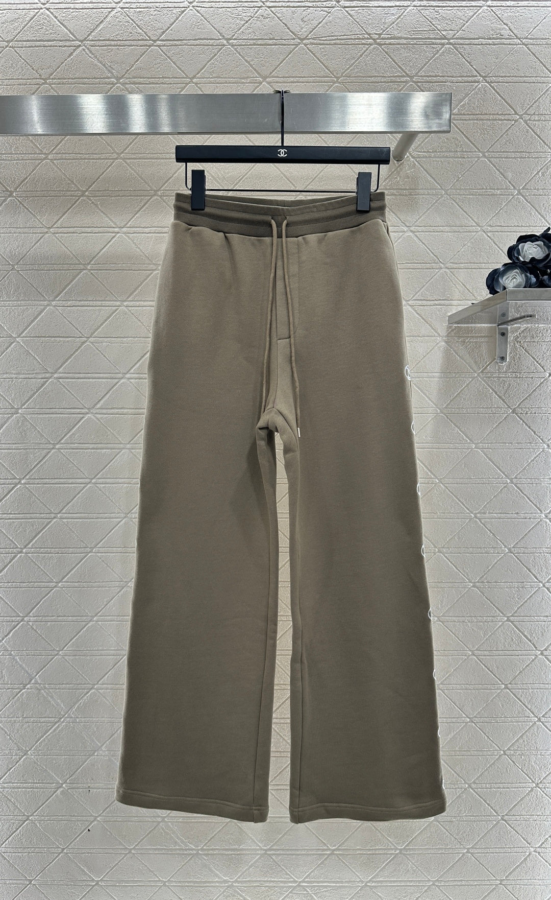 Hooded sequin logo set