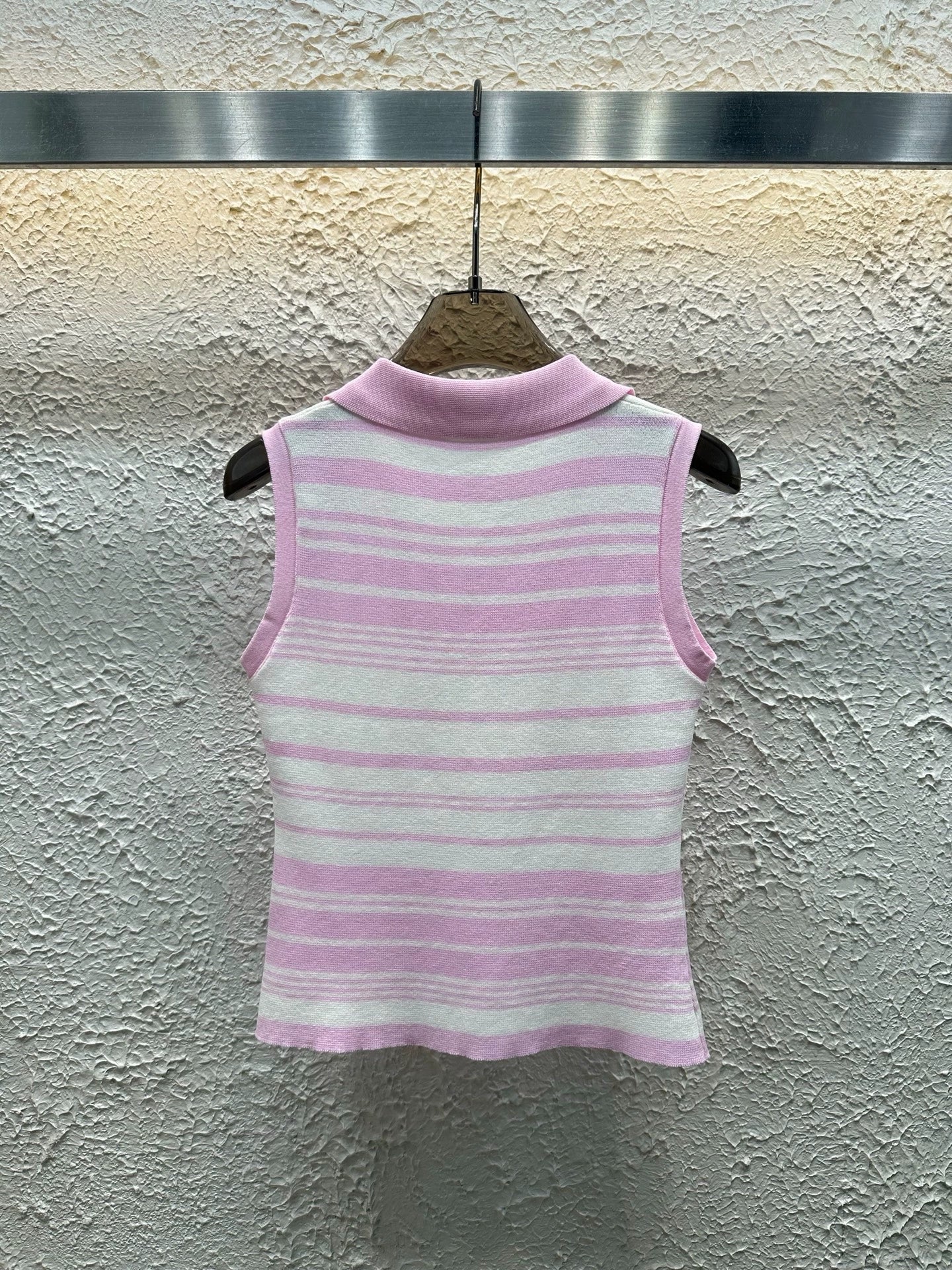25 Spring and Summer Latest Collection! Lapel Striped Knitted Vest