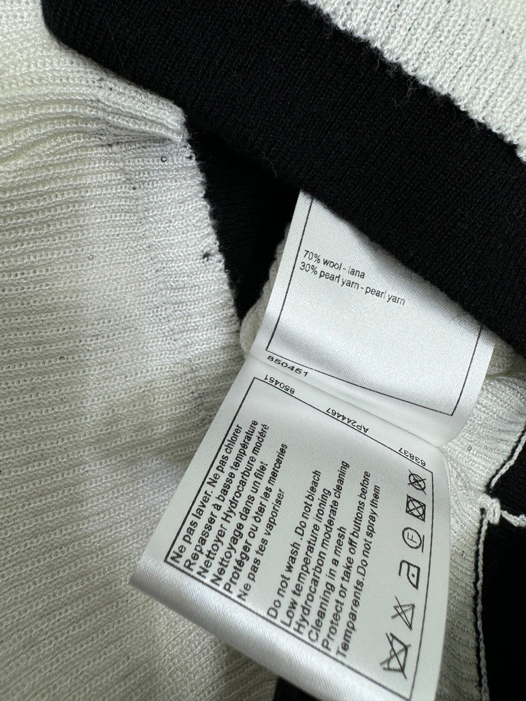 25 Spring and Summer Latest Series Sequined Knitted Vest