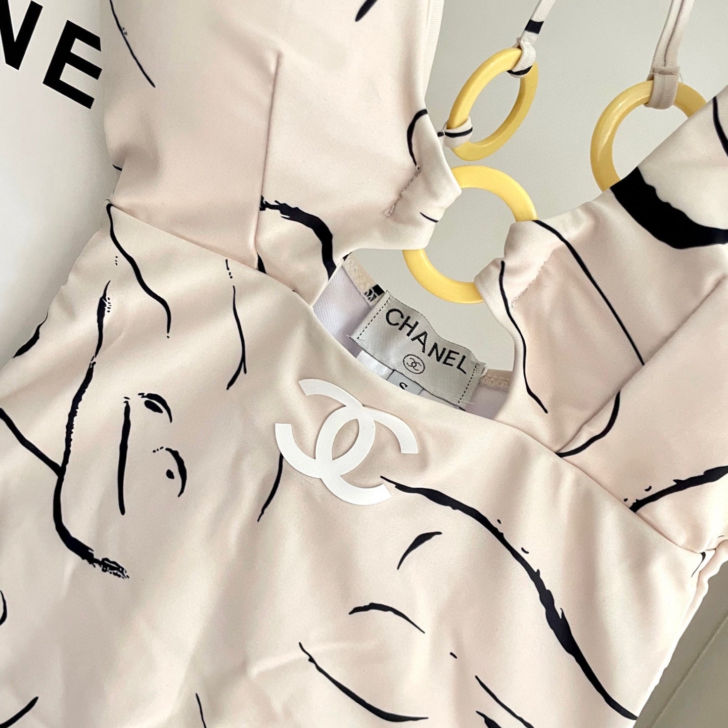 25 New one-piece swimsuit