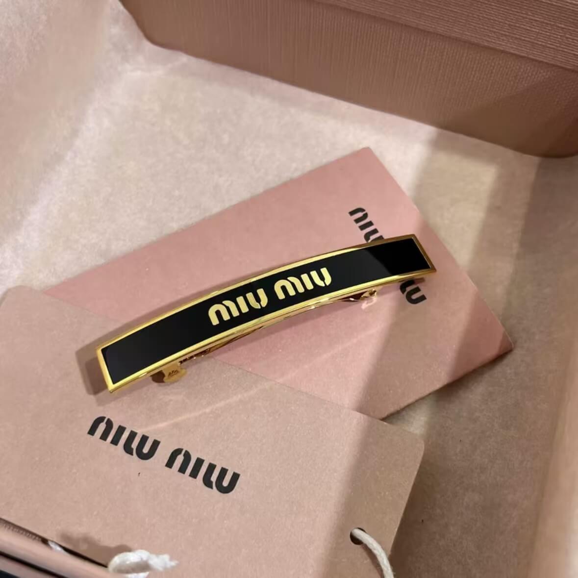 Enamel Gold Letter Spring Clip