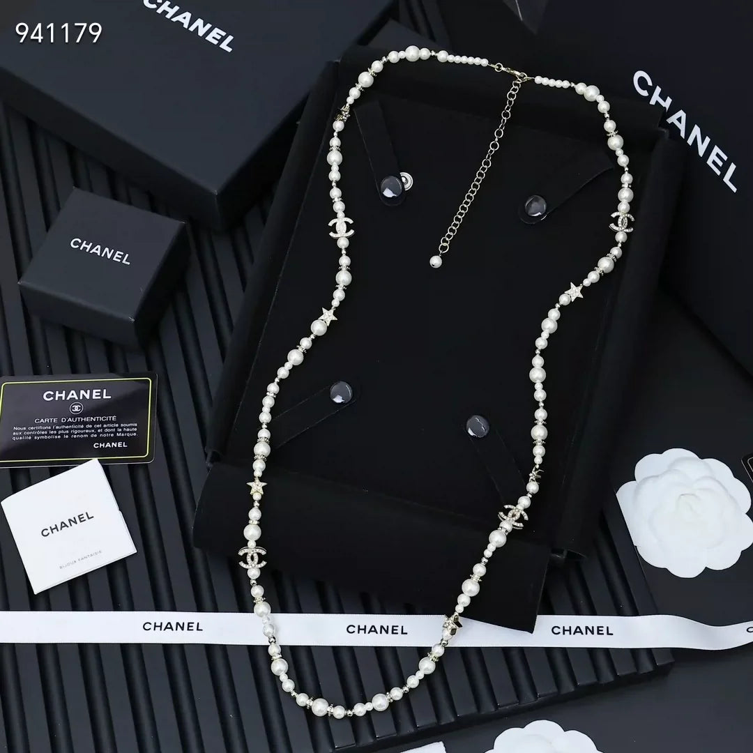 Star Pearl Sweater Chain