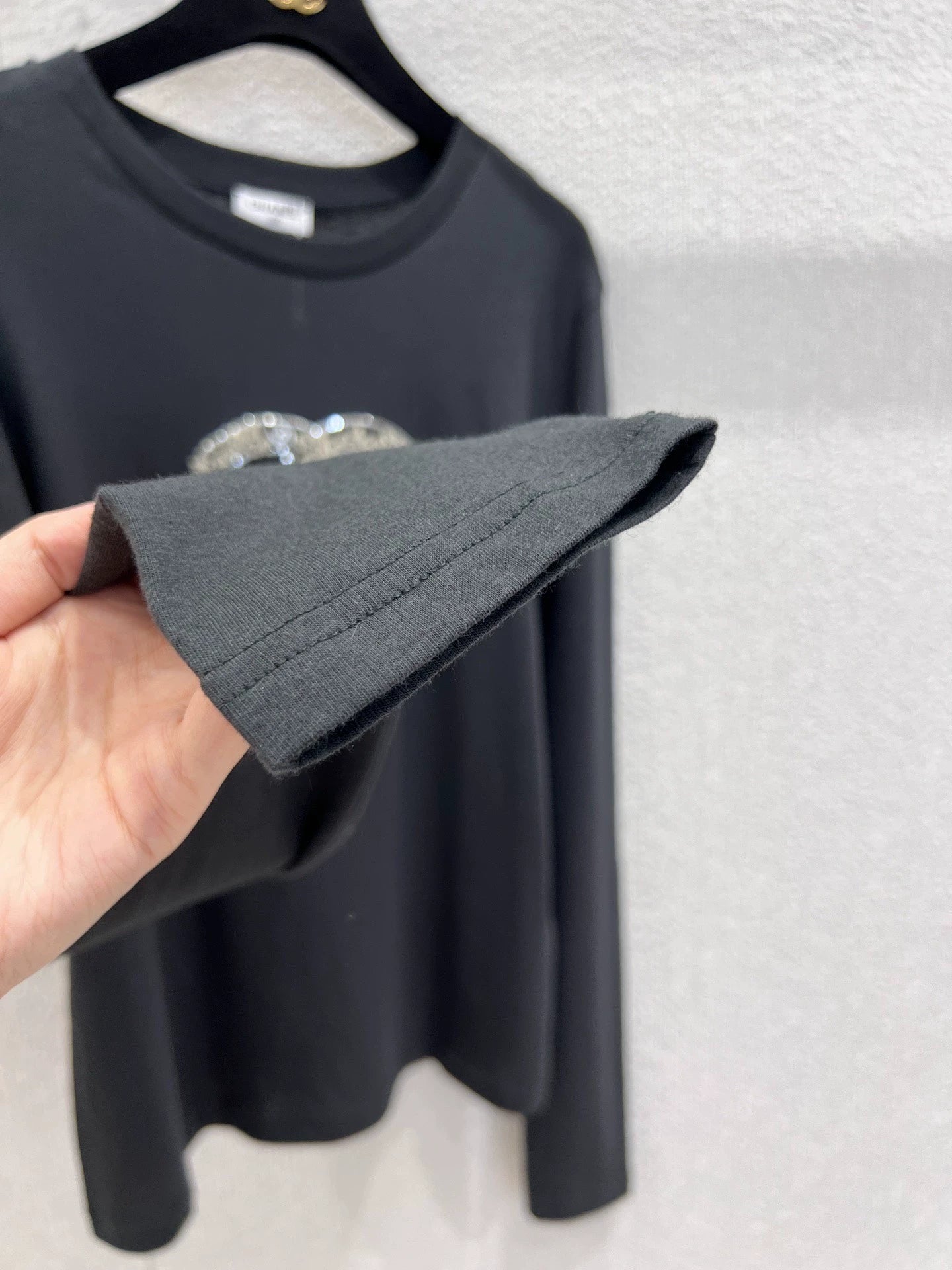 25Fw toothbrush embroidered sequin long sleeved