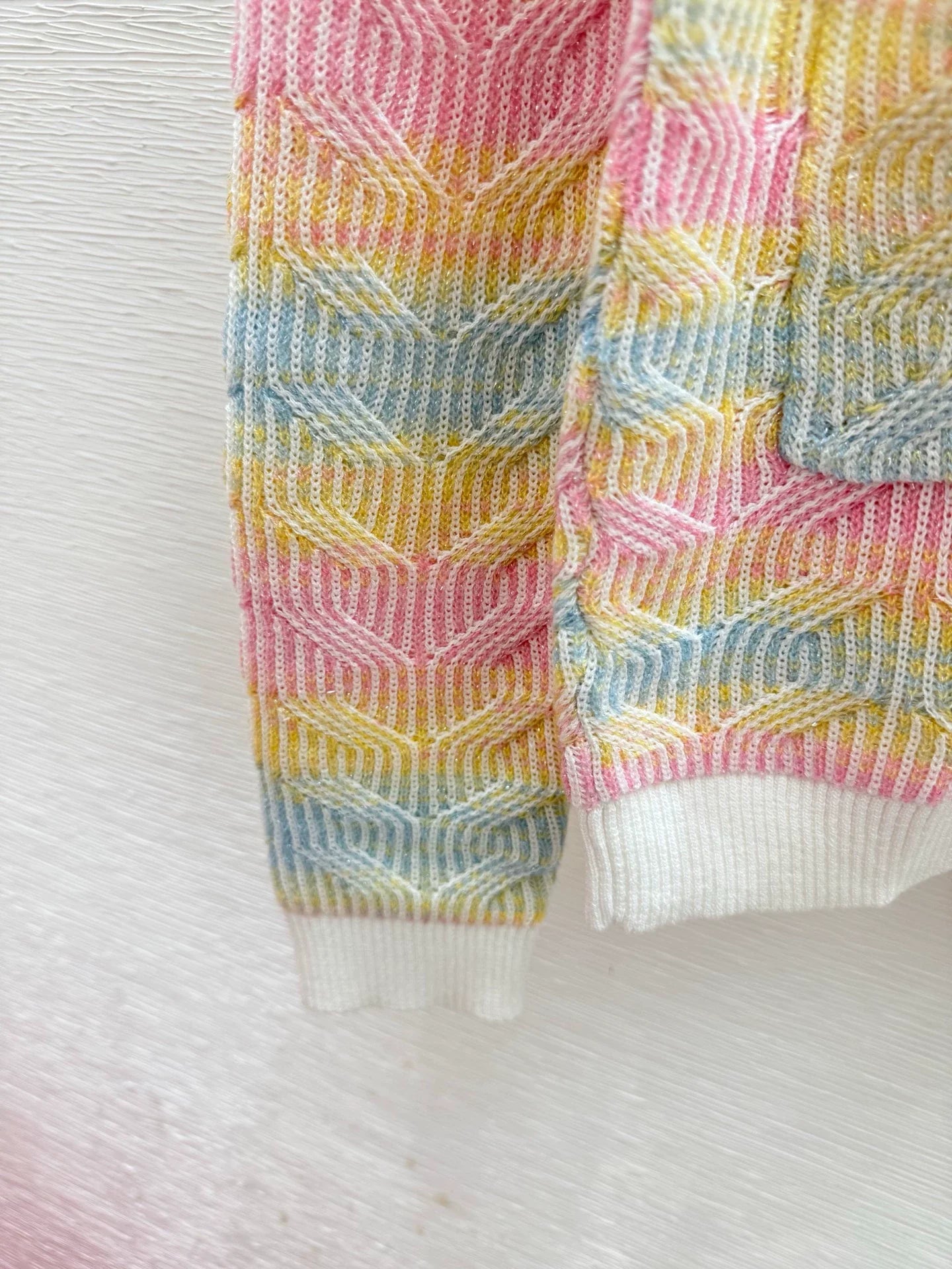 25fw Rainbow striped knitted cardigan