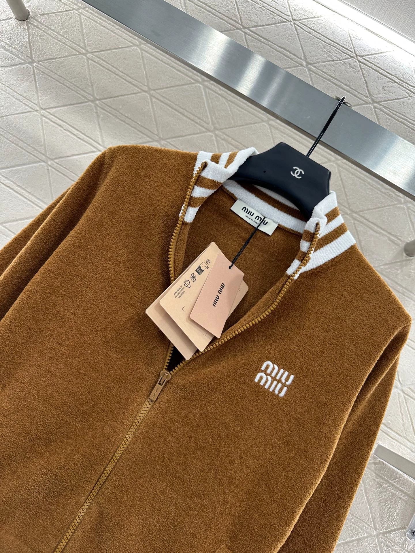 25 Casual zipper cardigan