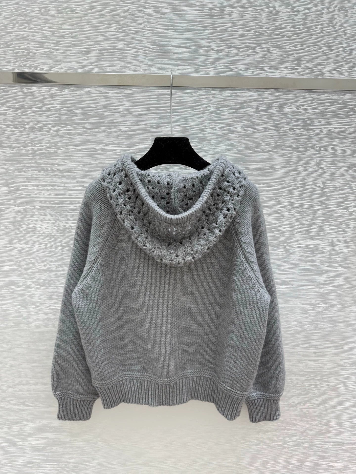 25fw Hooded knitted cardigan