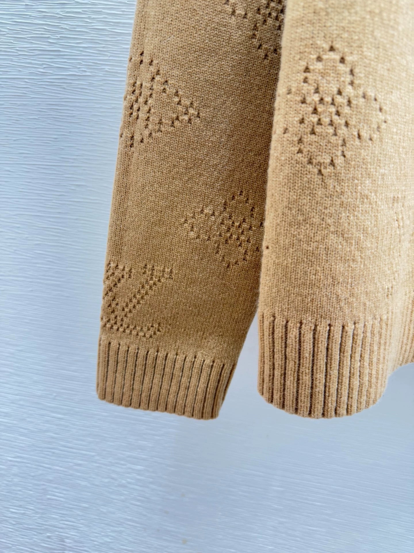 25fw Double breasted knitted cardigan