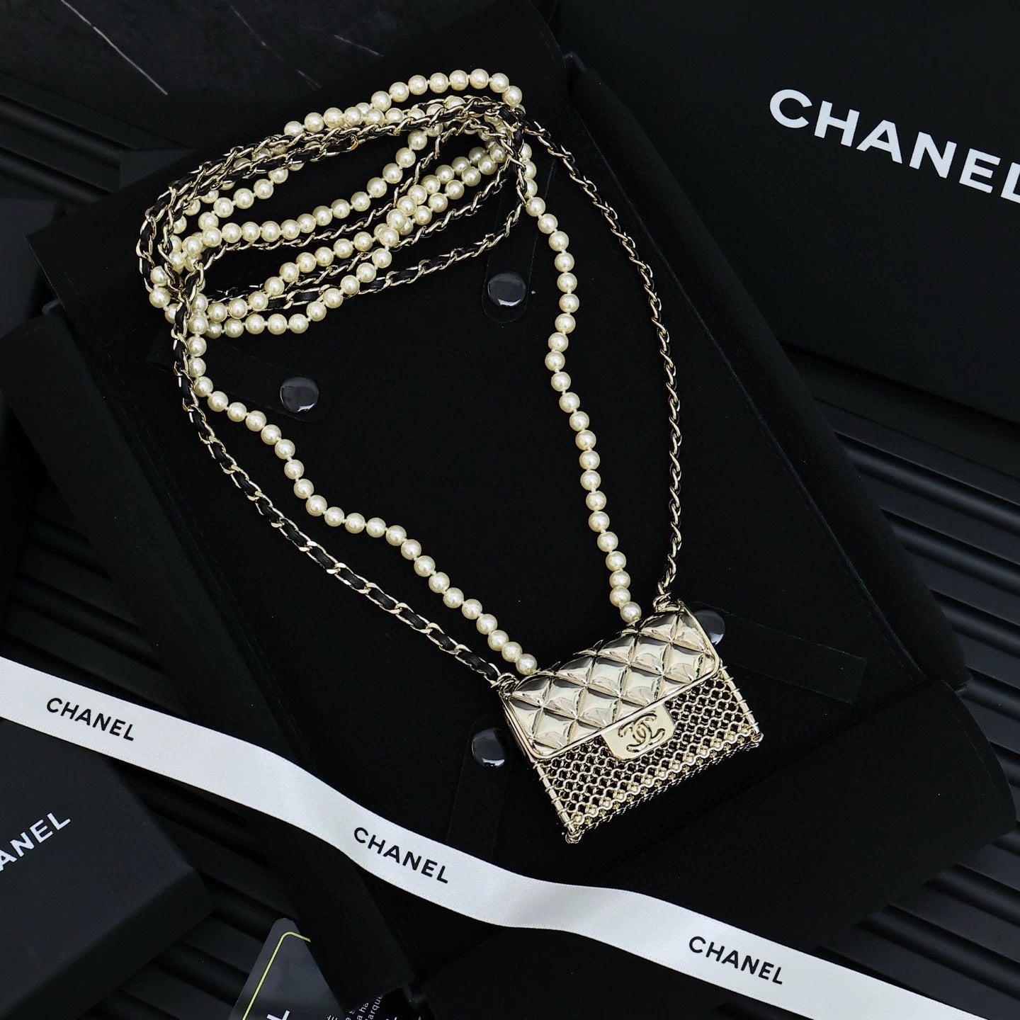 Double layer pearl crossbody metal bag