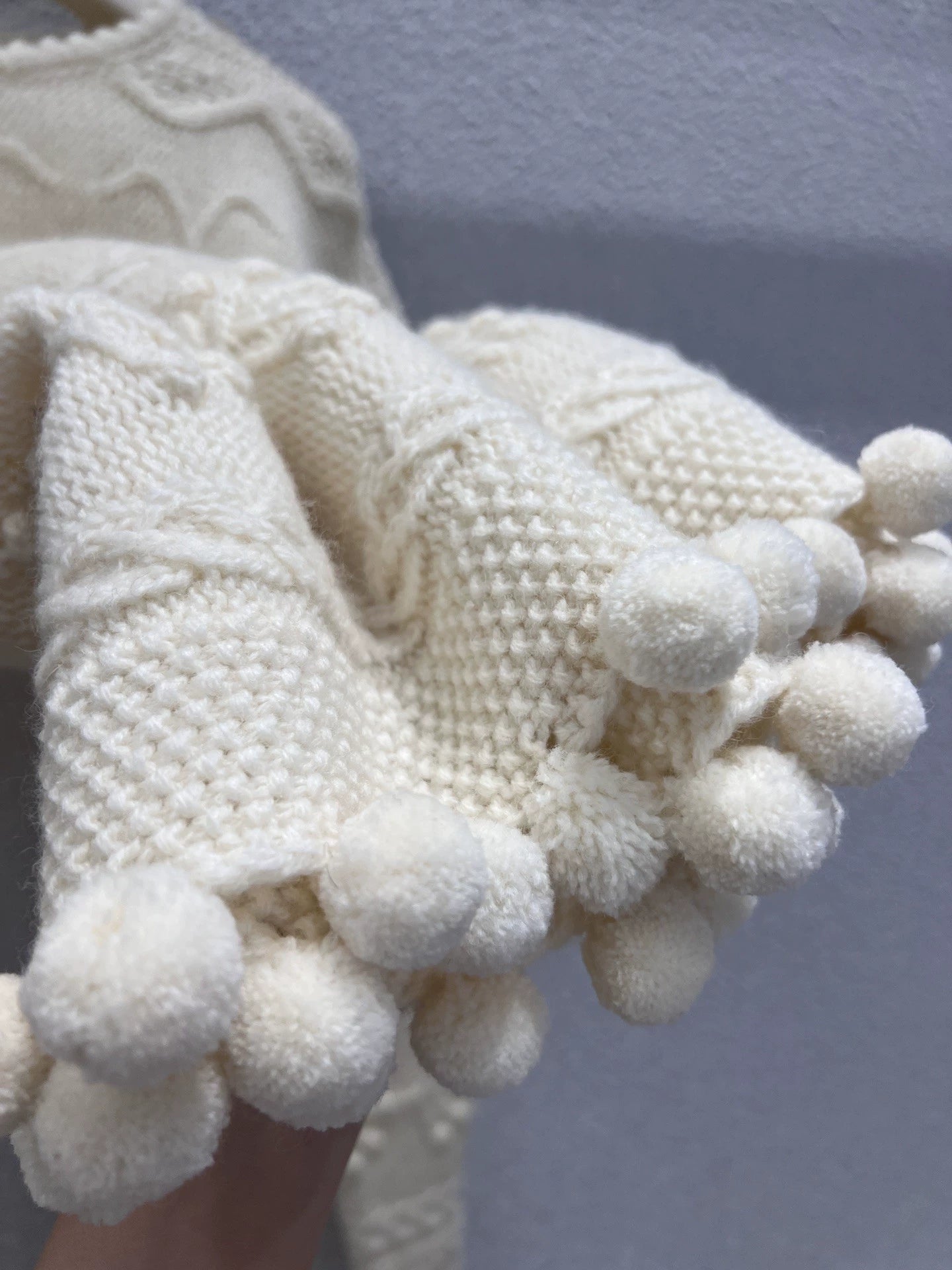 Hook flower round neck sweater