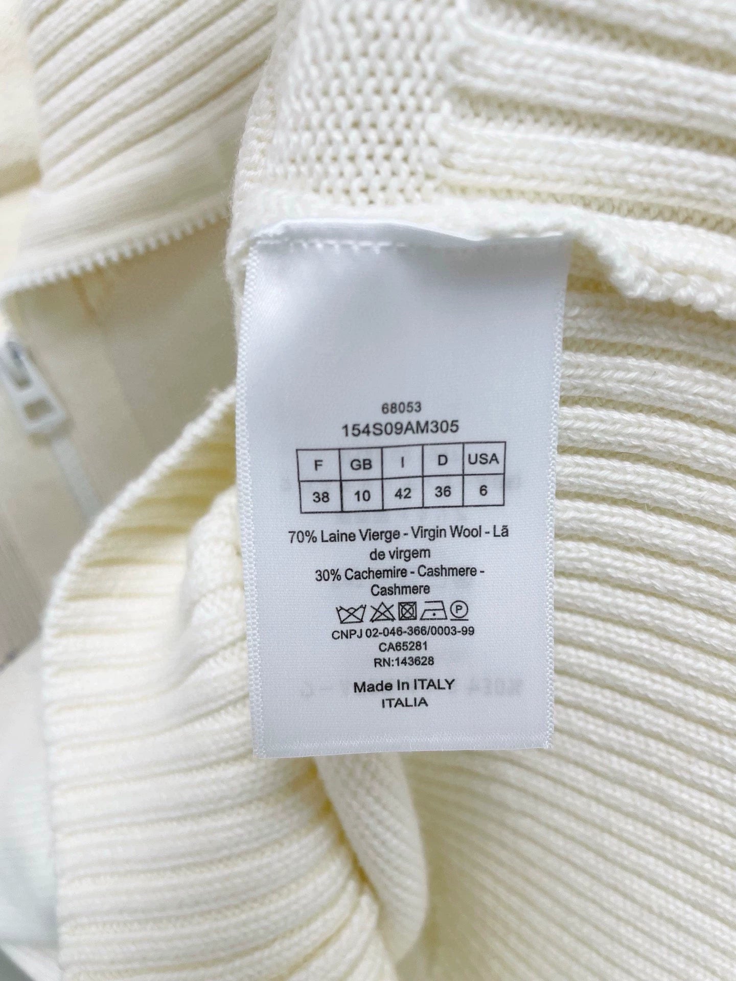 25fw Navy collar cardigan with contrasting colors