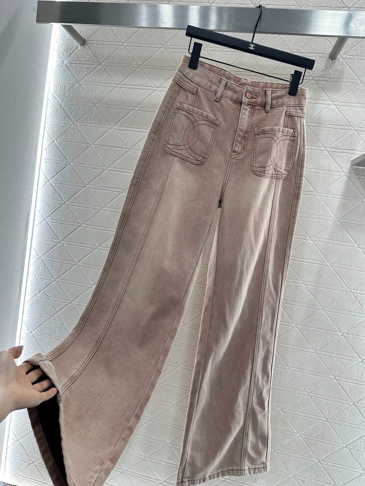 Pink ground white straight leg denim pants
