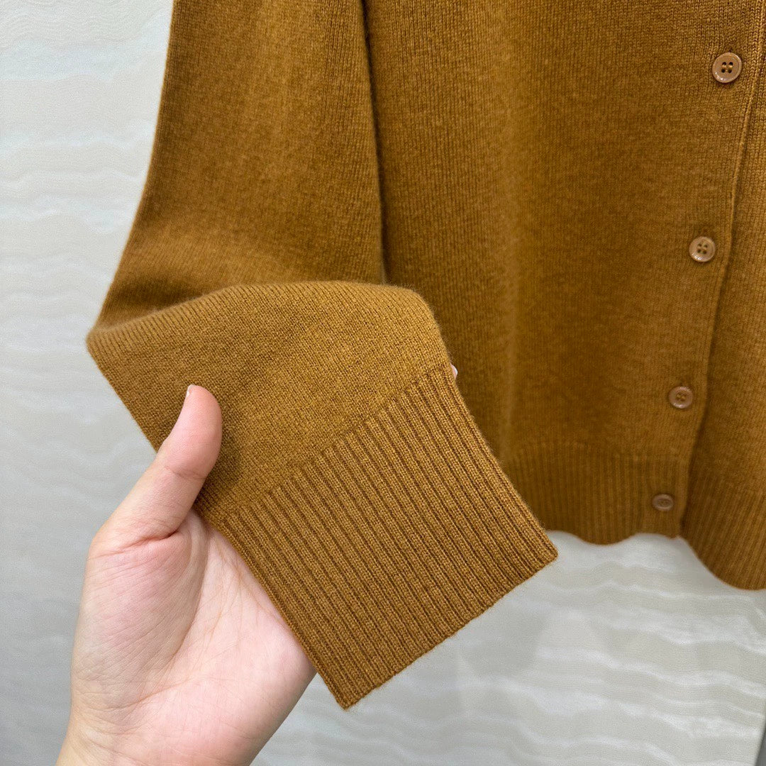 25 Detachable shirt collar design cashmere cardigan