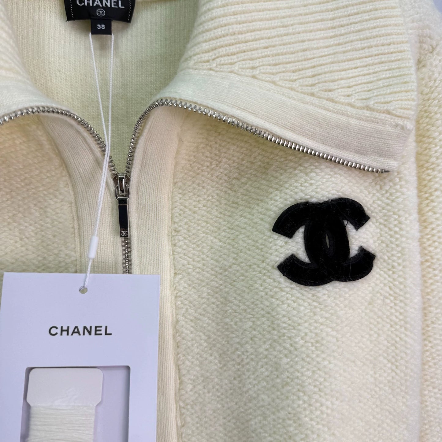 Xiaoxiangfeng Knitted Cardigan