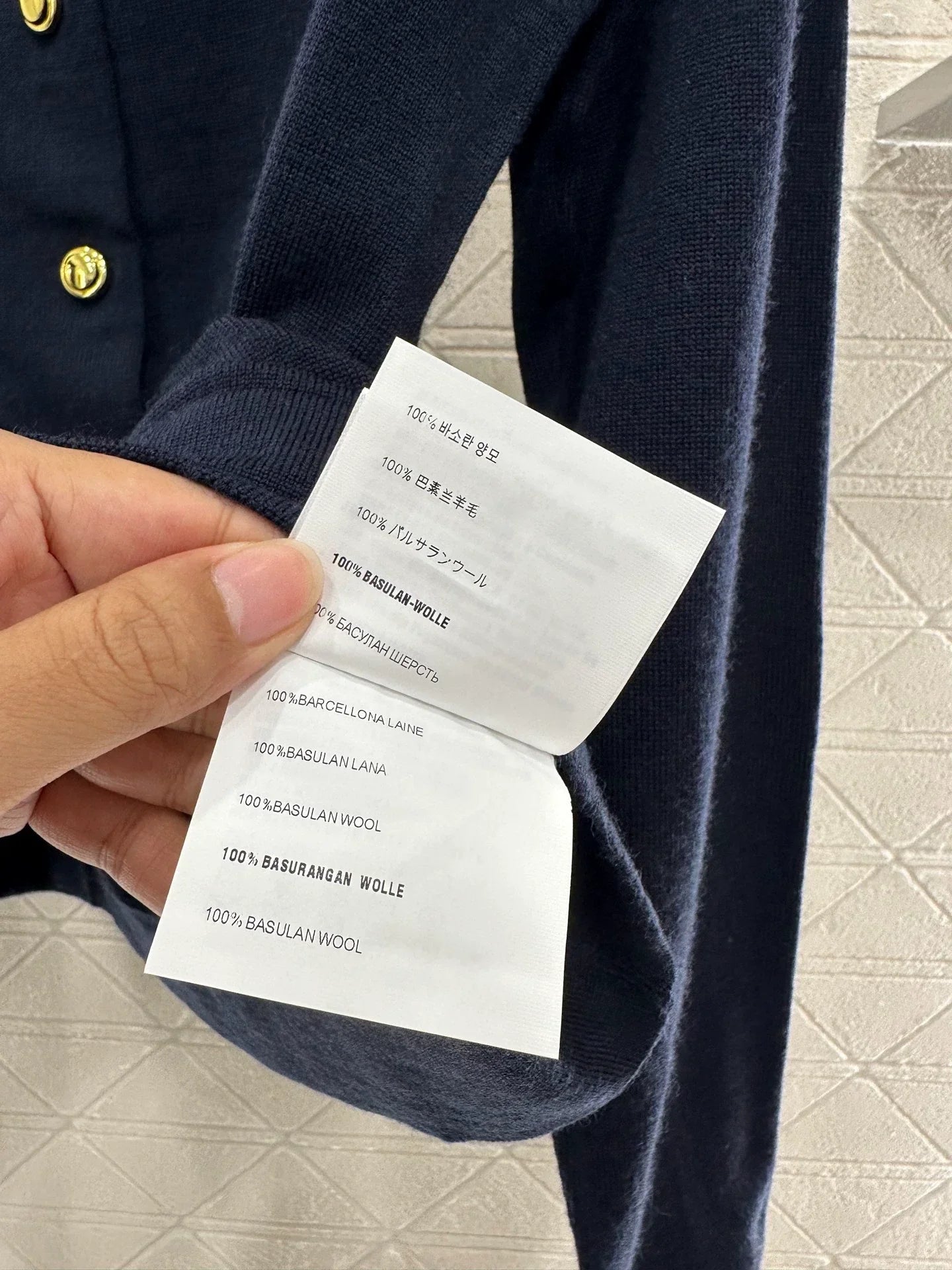 25fw Polka dot knitted cardigan