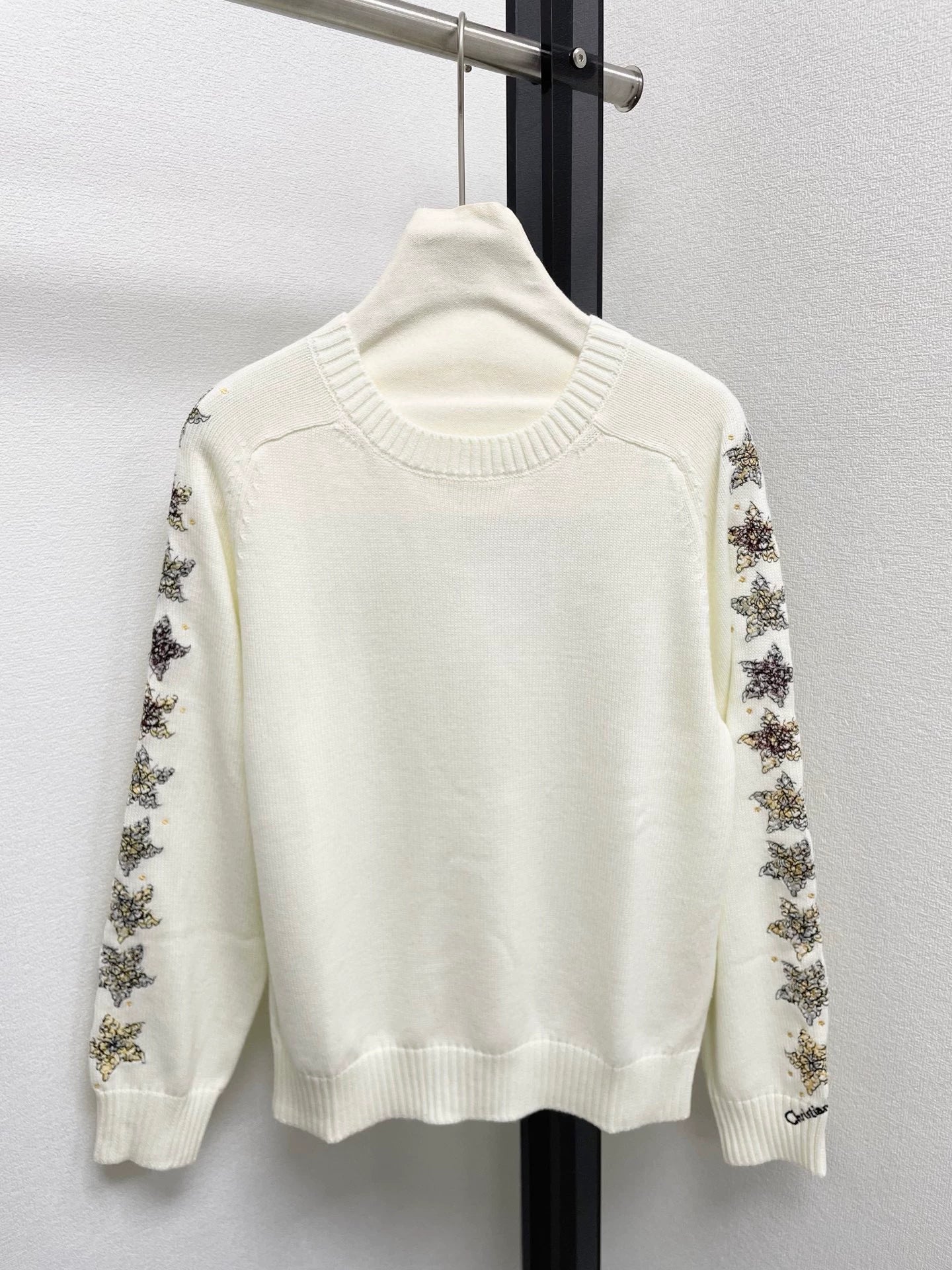 25fw new embroidered sweater