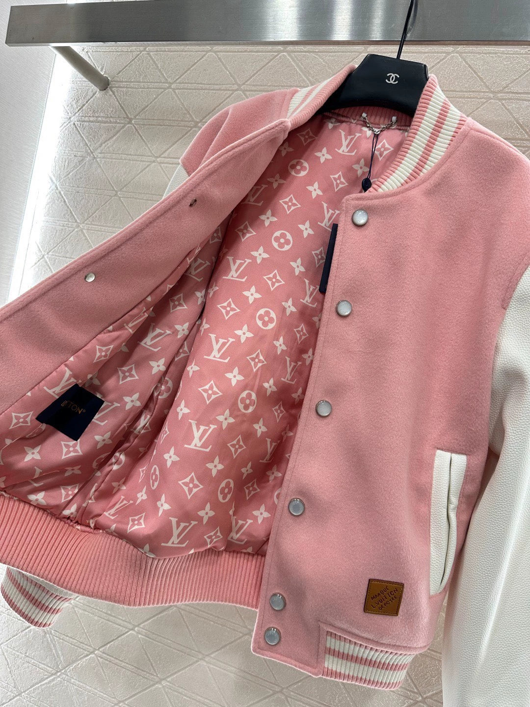 25fw Casual leather sleeve shoulder baseball jacket