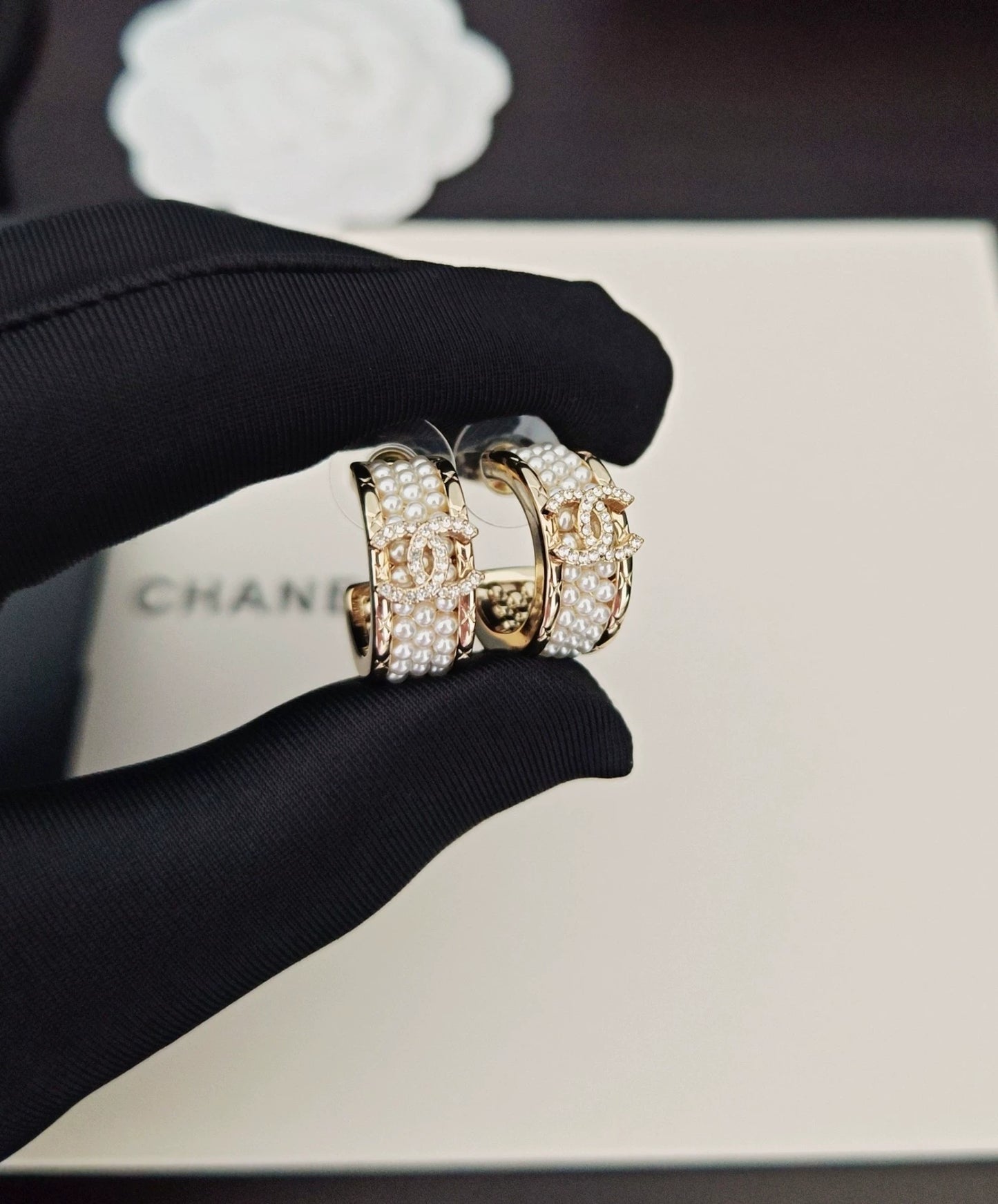 Double C pearl earrings