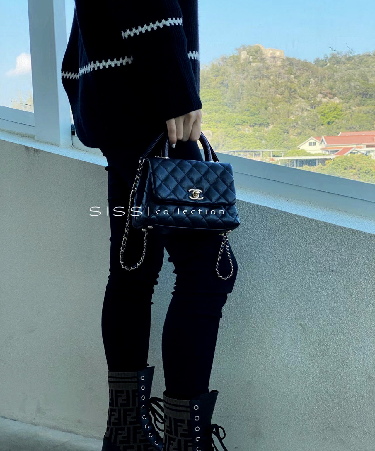 Mini Flap Bag with Top Handle Small Grained Calfskin Lizard Handle Black