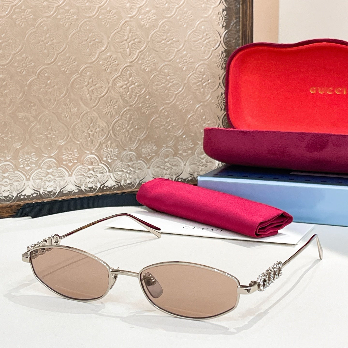 g GG1802S sunglasses