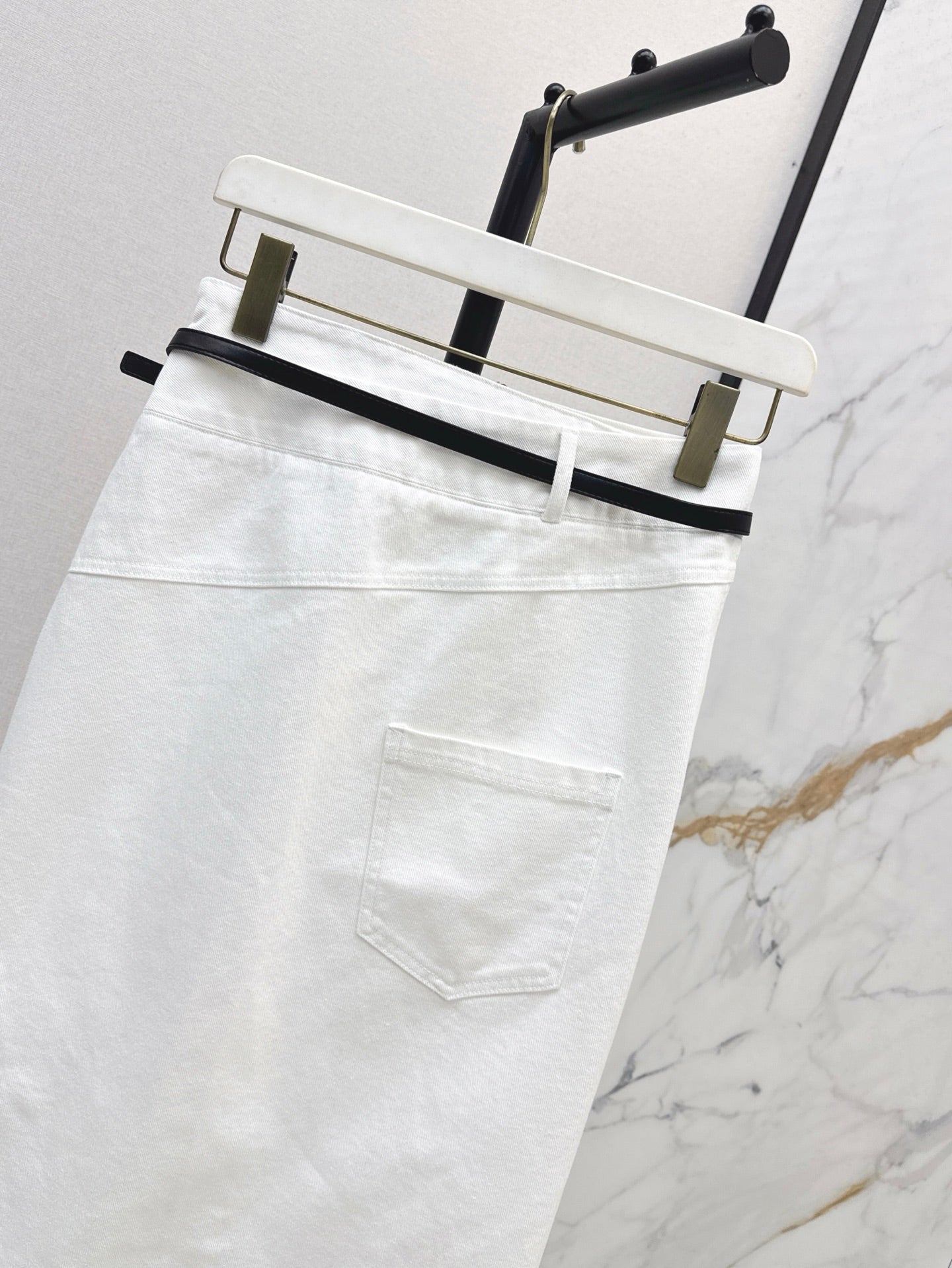 Lo 25ss belt denim skirt