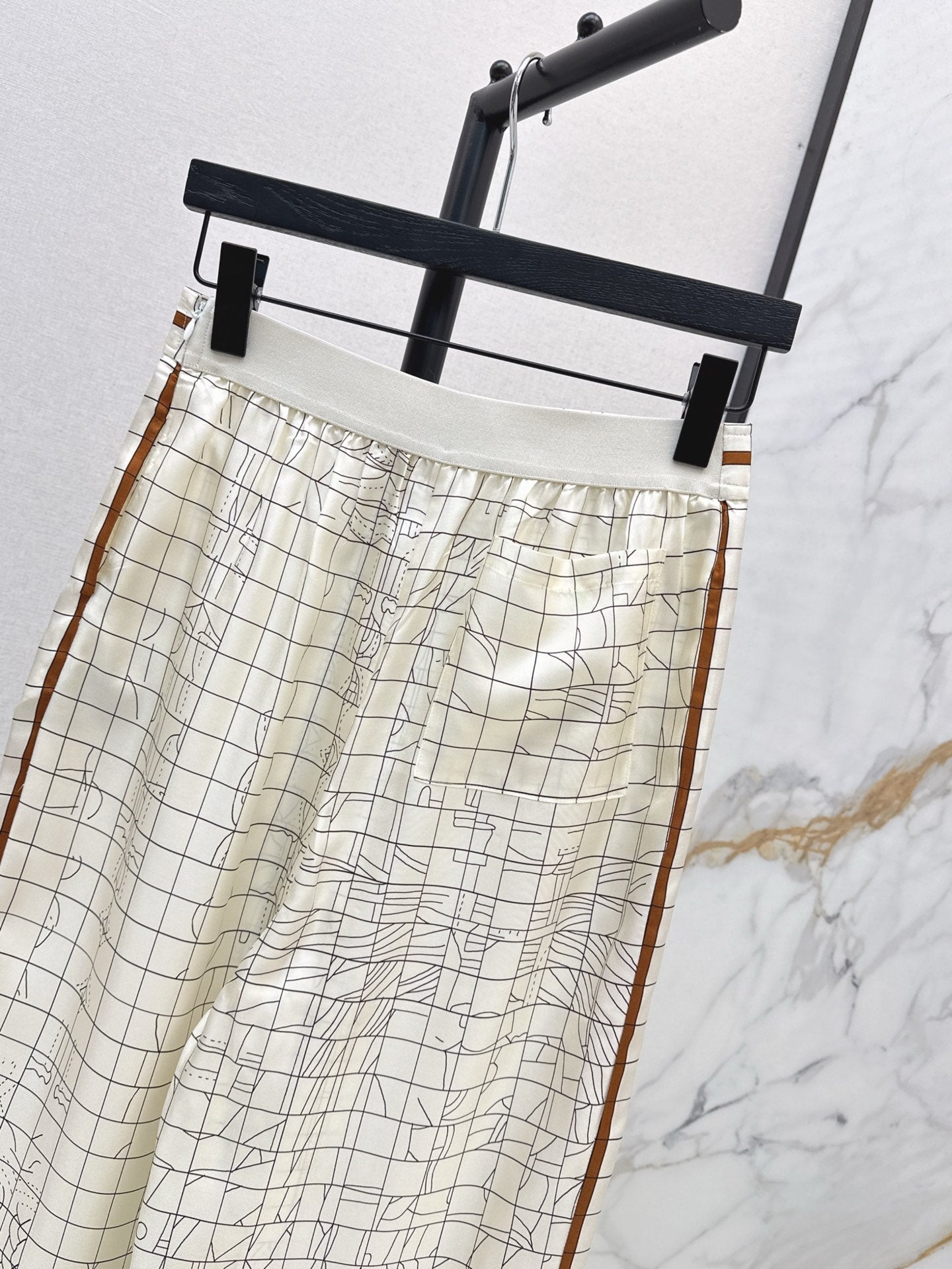 25ss Silk wide leg pants