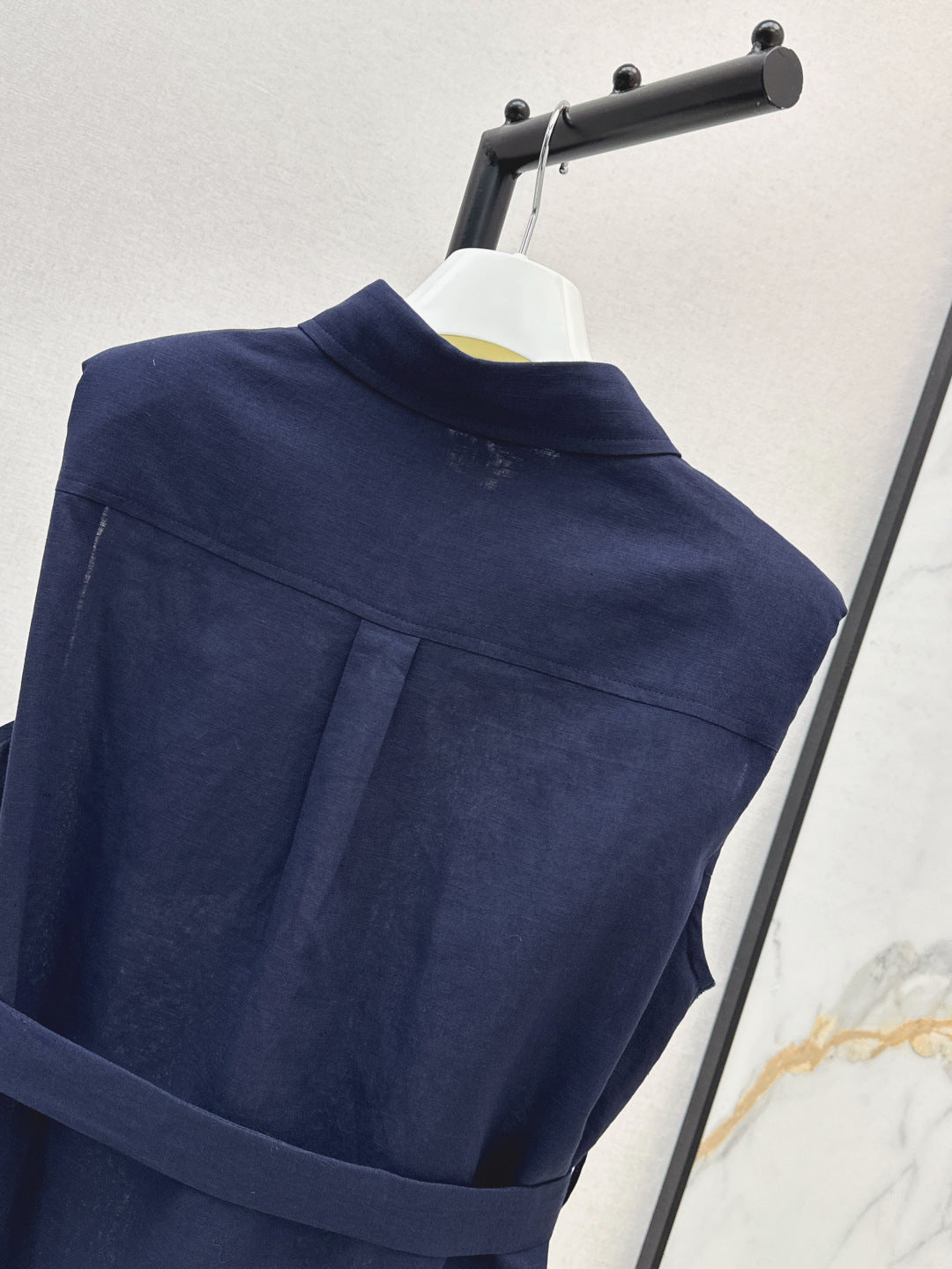 25ss sleeveless shirt