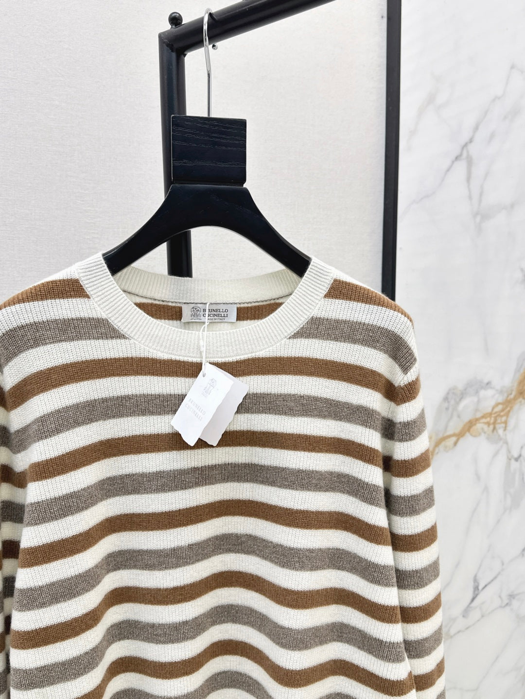 25fw knitted sweater