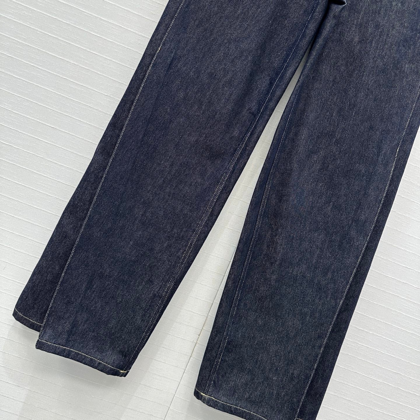25fw spilt jeans