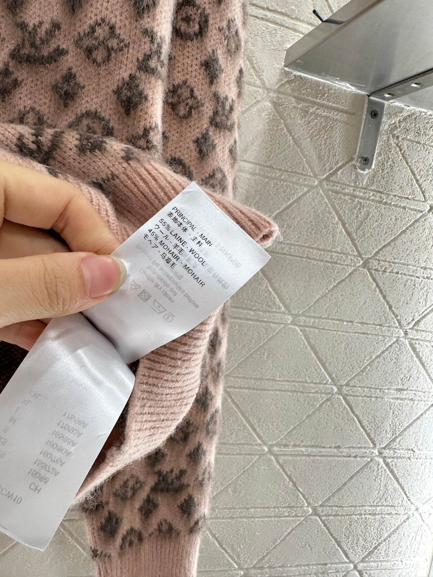 25fw crew neck jacquard knit cardigan