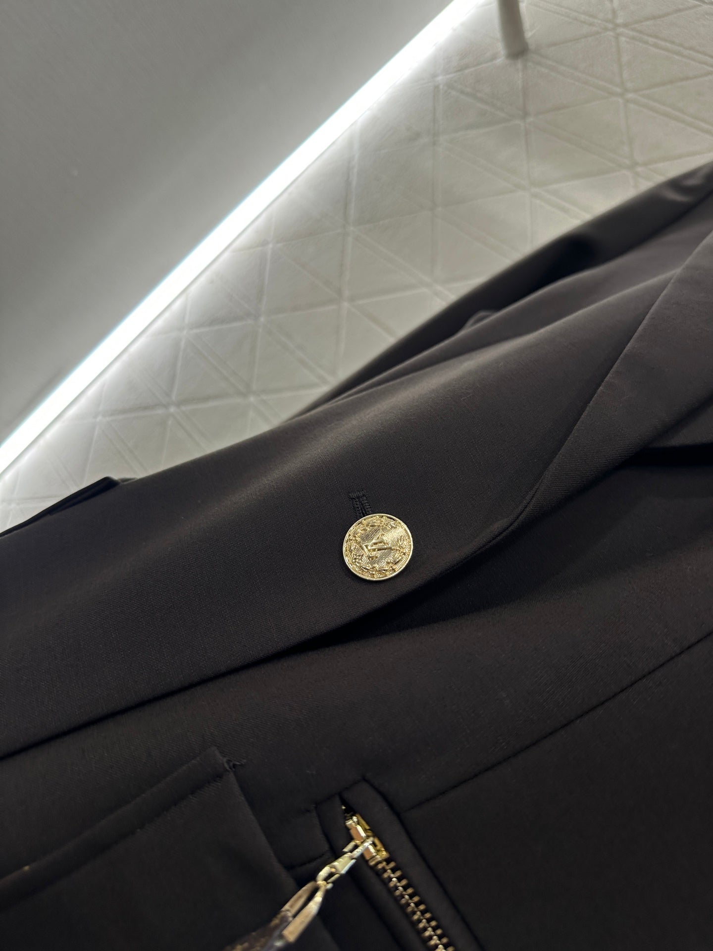 25 lapel zipper pocket blazer