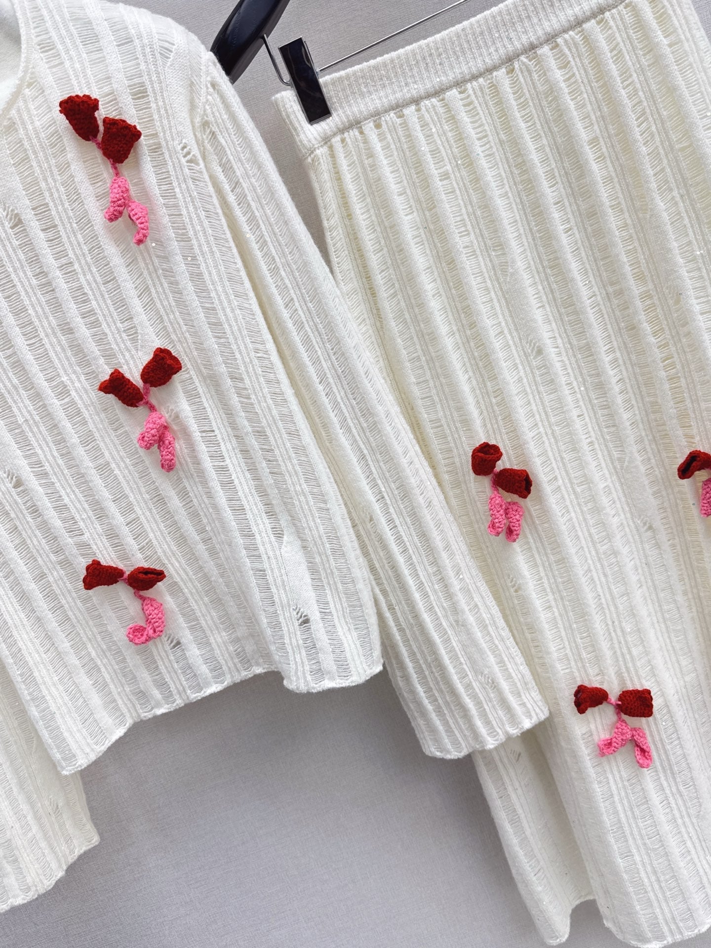 25fw new wool round neck sweater with skirt suit