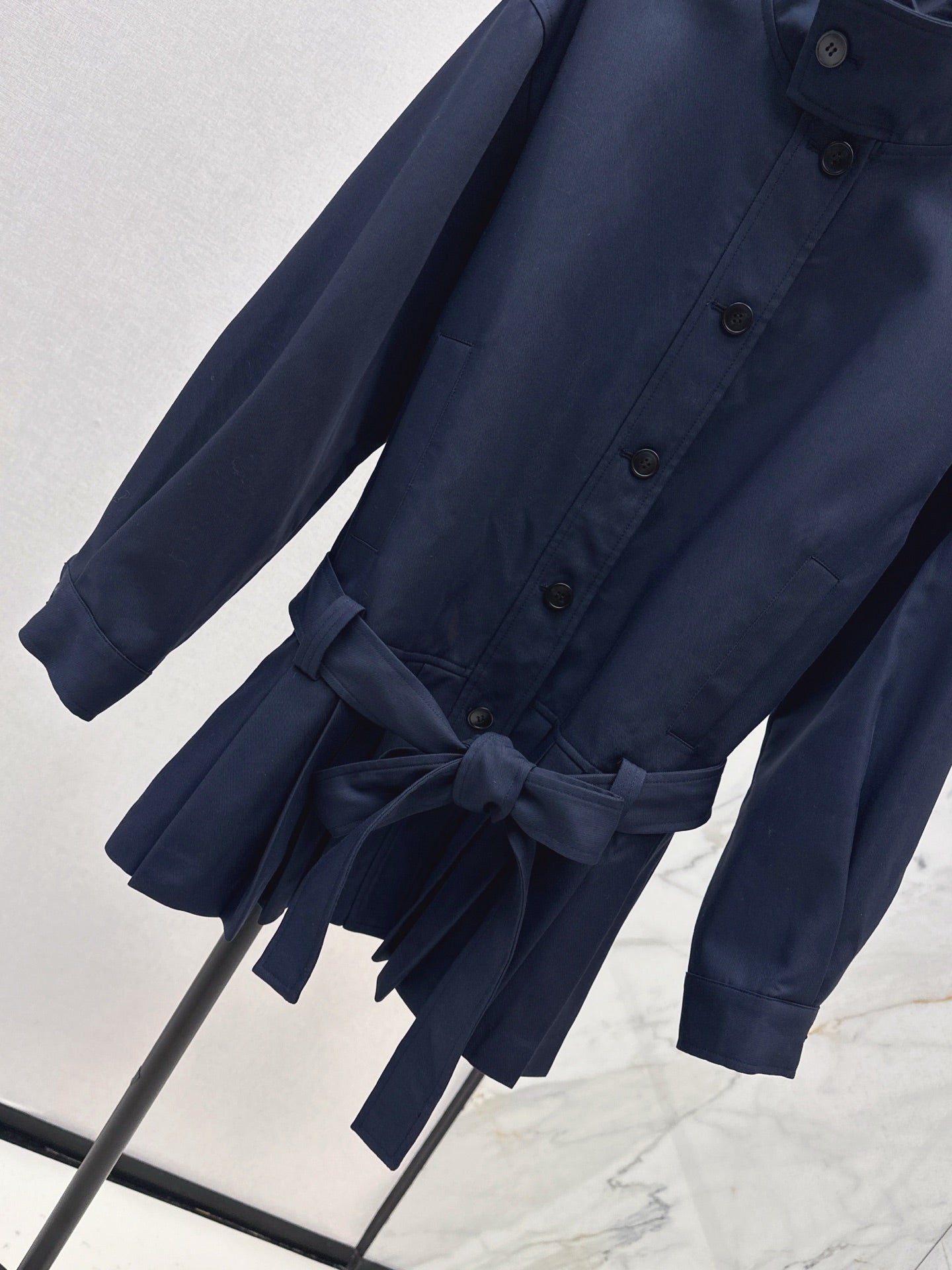 25 New wide shoulder silhouette stand up collar pleated windbreaker jacket(KHAKI/NAVY)