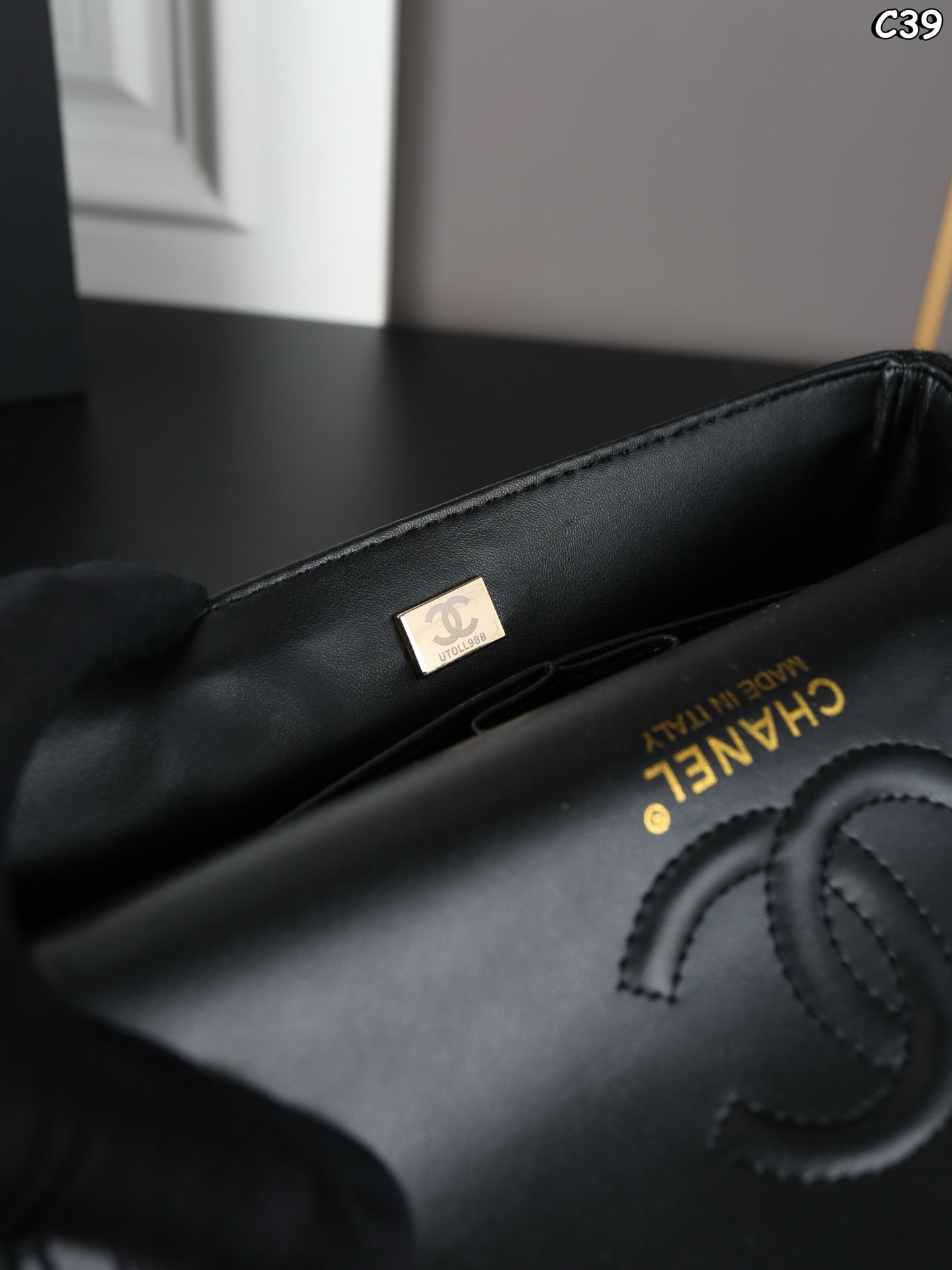 New tweed pearl chain shoulder bag