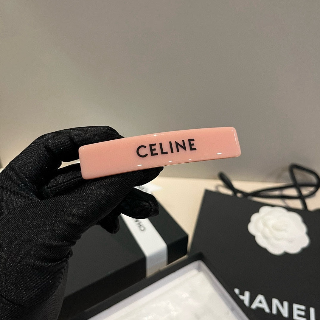 New minimalist hair clip