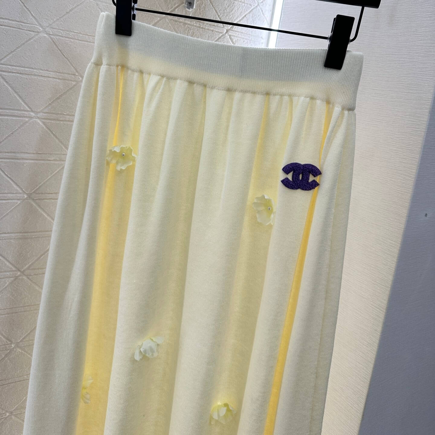 Elegant & Sophisticated Floral-Knit Short-Sleeve Skirt Set