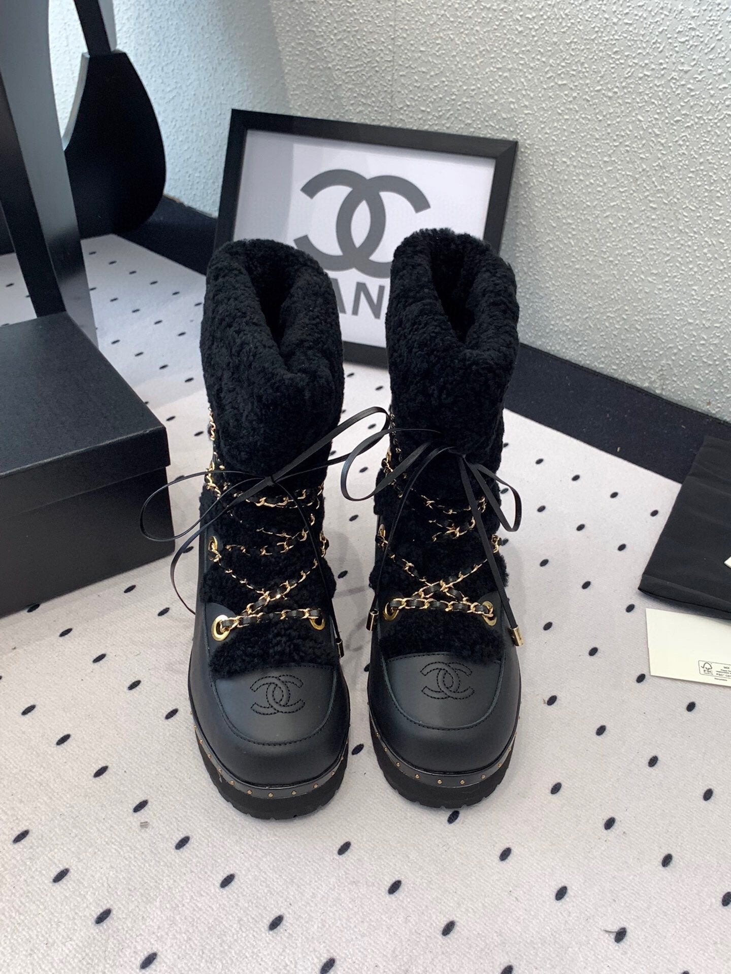 25 Classic snow boots