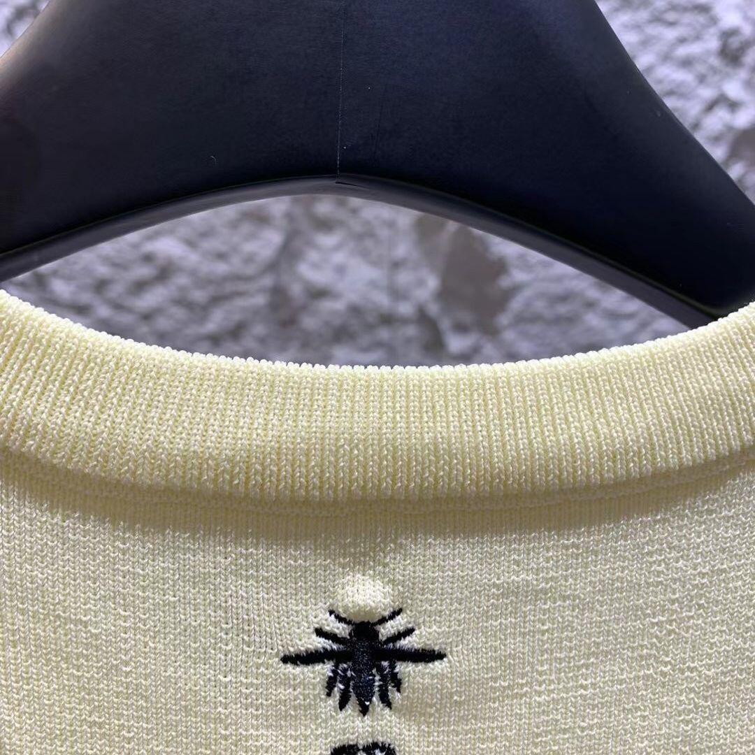 Five-pointed star knitted vest