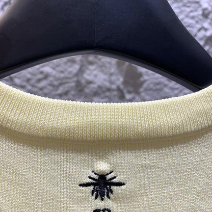 Five-pointed star knitted vest