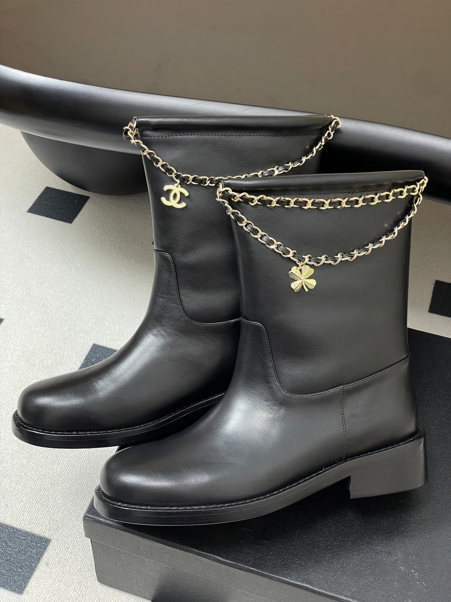 Chain boots suede short boots