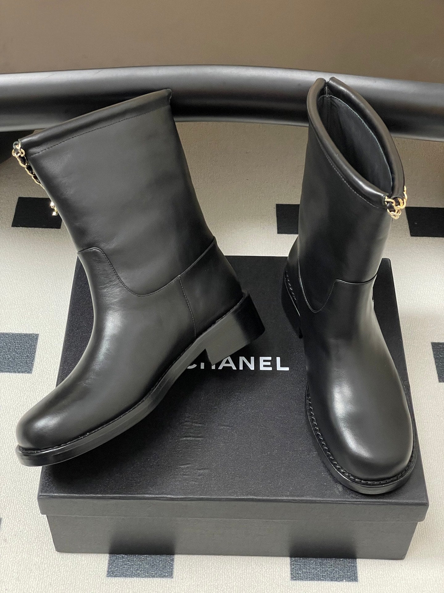 Chain boots suede short boots